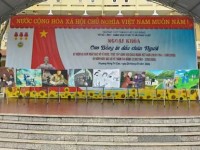 Trường THPT thành phố Cao Bằng tổ chức ngoại khóa "Cao Bằng in dấu chân Người"