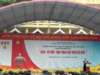 Trường THPT thành phố Cao Bằng sôi nổi tổ chức các hoạt động hưởng ứng Ngày Sách và Văn hóa đọc Việt Nam lần thứ V năm 2026