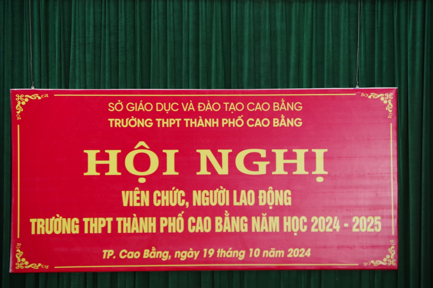 TRƯỜNG THPT THÀNH PHỐ CAO BẰNG TỔ CHỨC  THÀNH CÔNG HỘI NGHỊ VIÊN CHỨC, NGƯỜI LAO ĐỘNG  NĂM HỌC 2024 – 2025