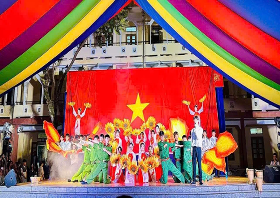 HỘI DIỄN VĂN NGHỆ CHÀO MỪNG NGÀY NHÀ GIÁO VIỆT NAM 20/11