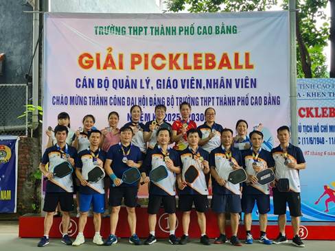 Trường THPT thành phố Cao Bằng tổ chức giải Pickleball chào mừng thành công Đại hội Đảng bộ nhiệm kỳ 2025 – 2030.