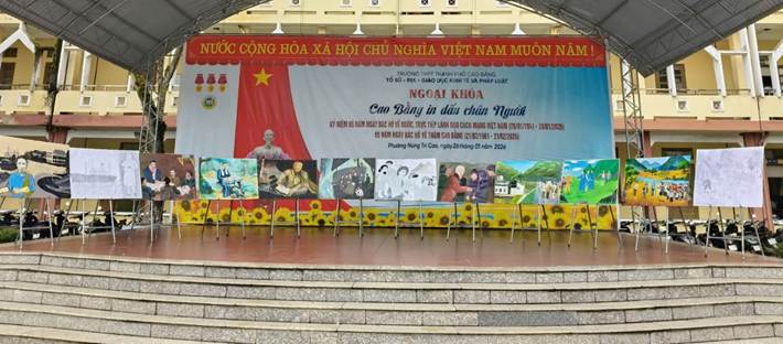 Trường THPT thành phố Cao Bằng tổ chức ngoại khóa "Cao Bằng in dấu chân Người"